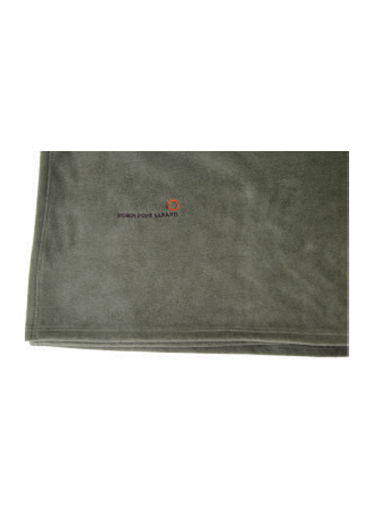 Polar Fleece Blanket: 140x180cm (Hemmed Edge)