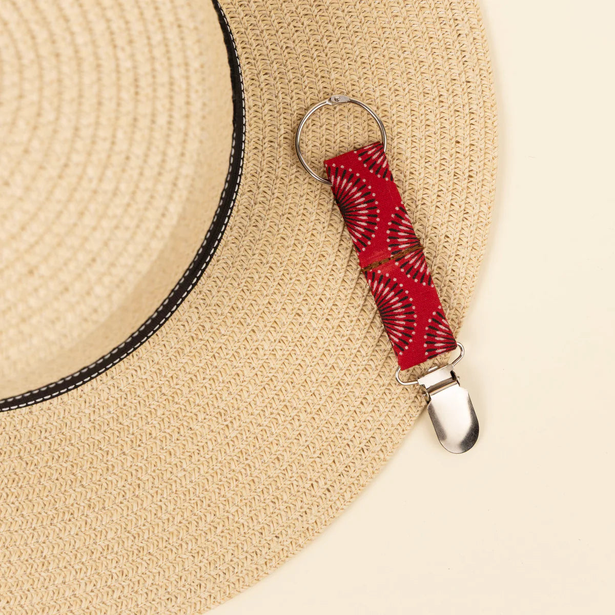Unisex Shwe Hat Clip