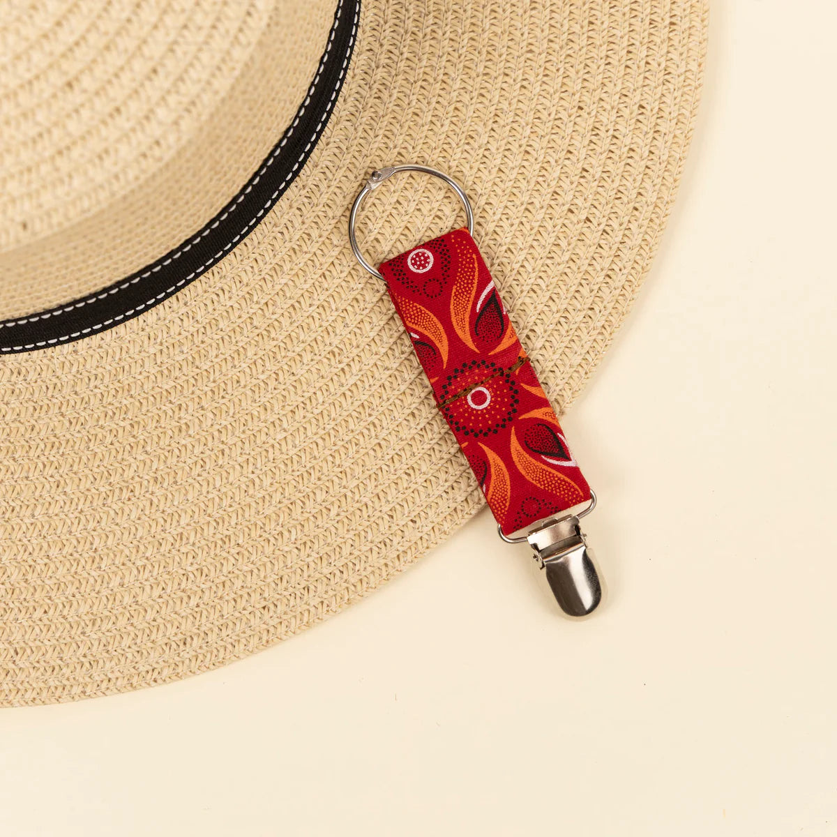 Unisex Shwe Hat Clip