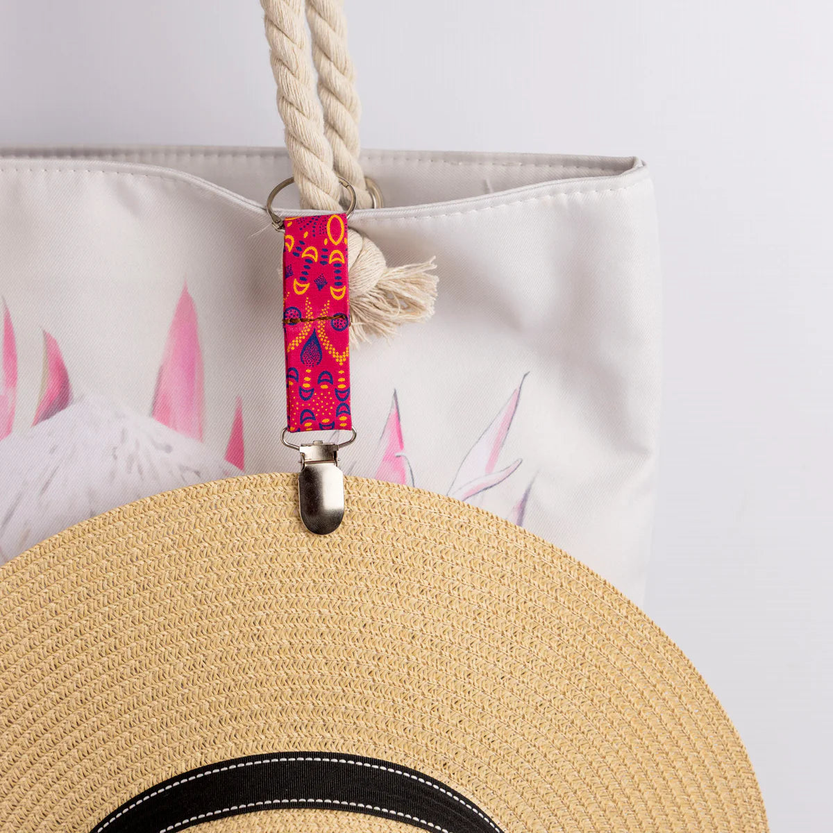 Unisex Shwe Hat Clip