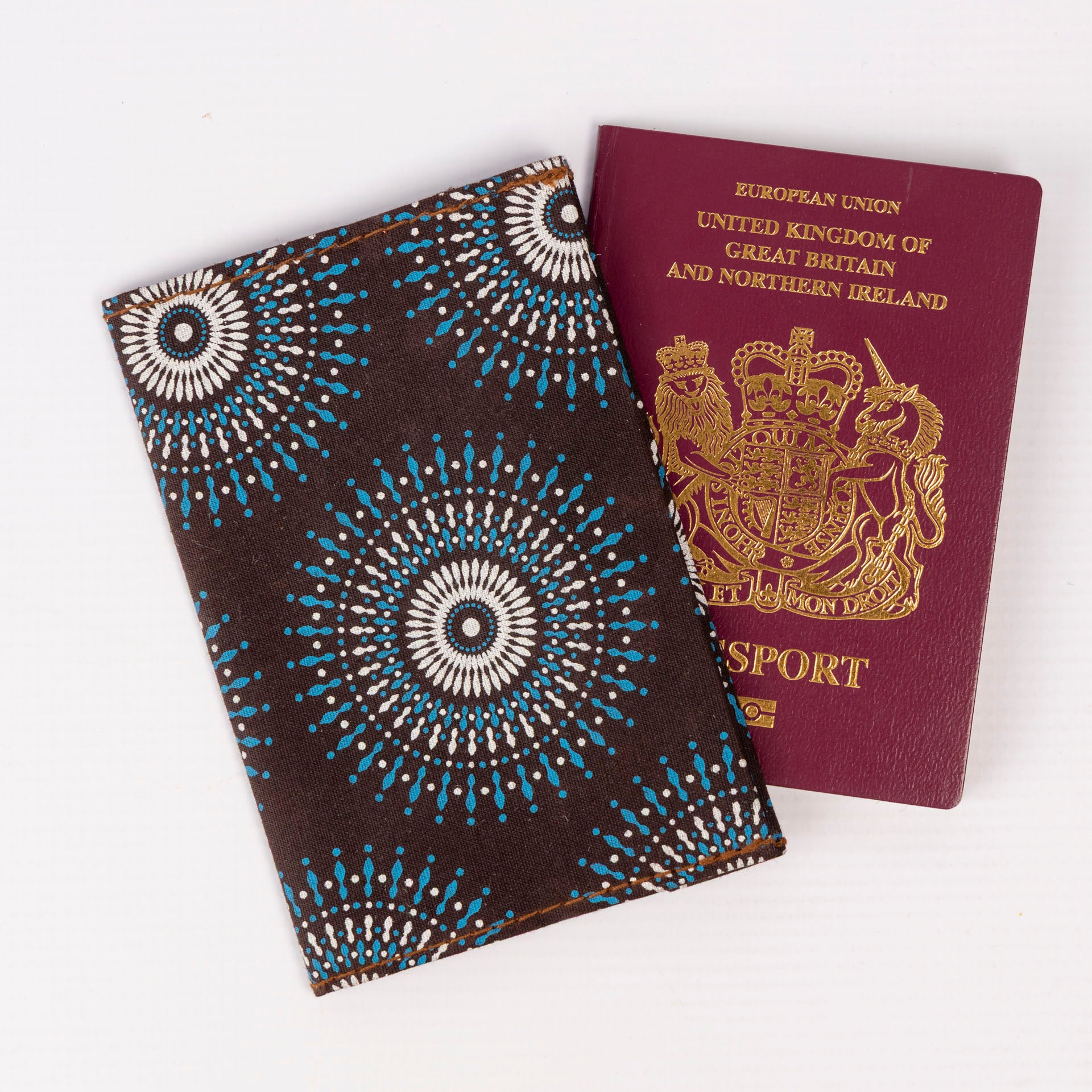 Unisex Shwe Passport Covers