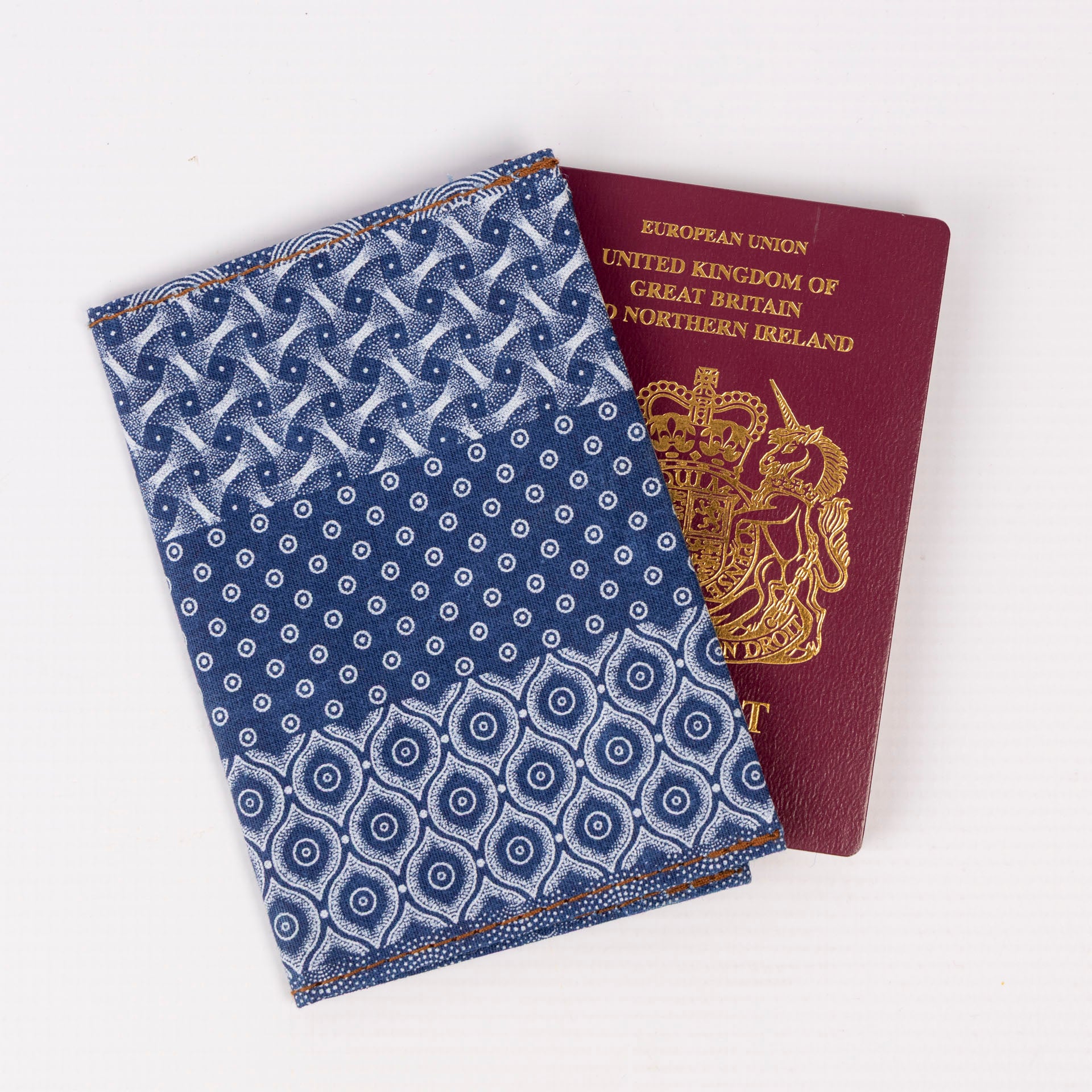 Unisex Shwe Passport Covers