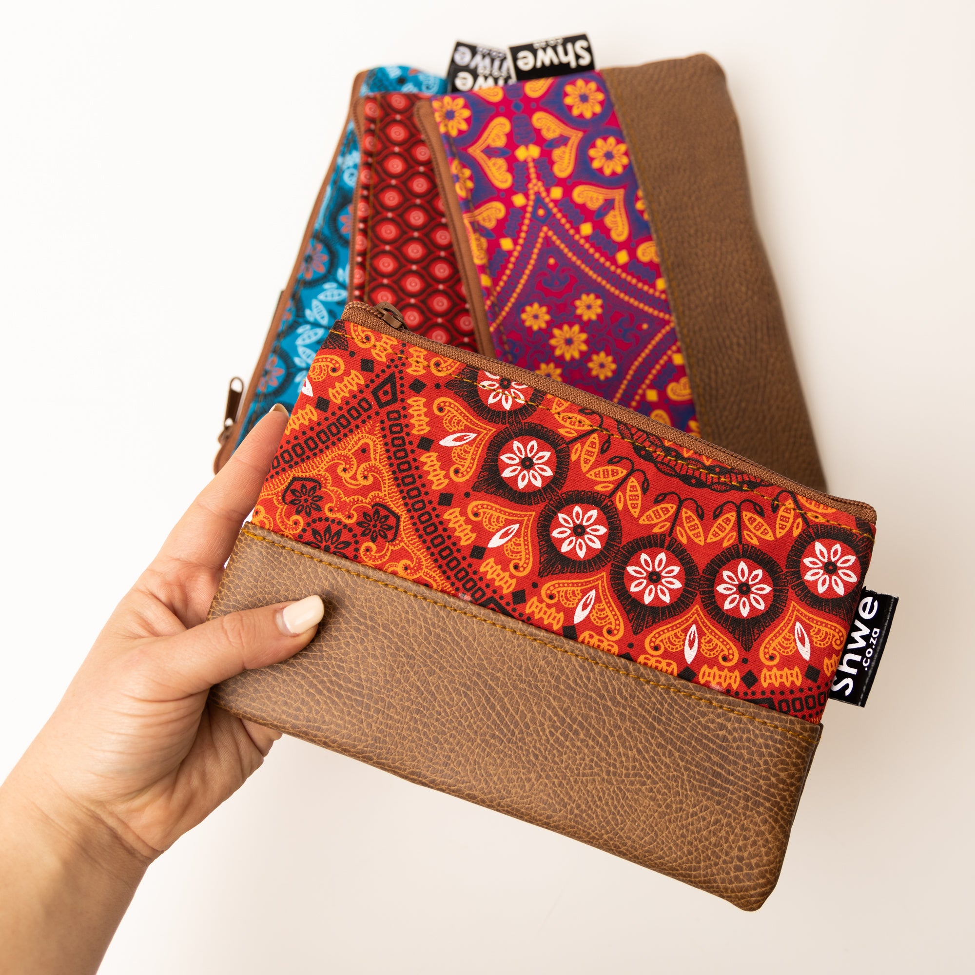 Unisex Shwe Leather Look Clutch