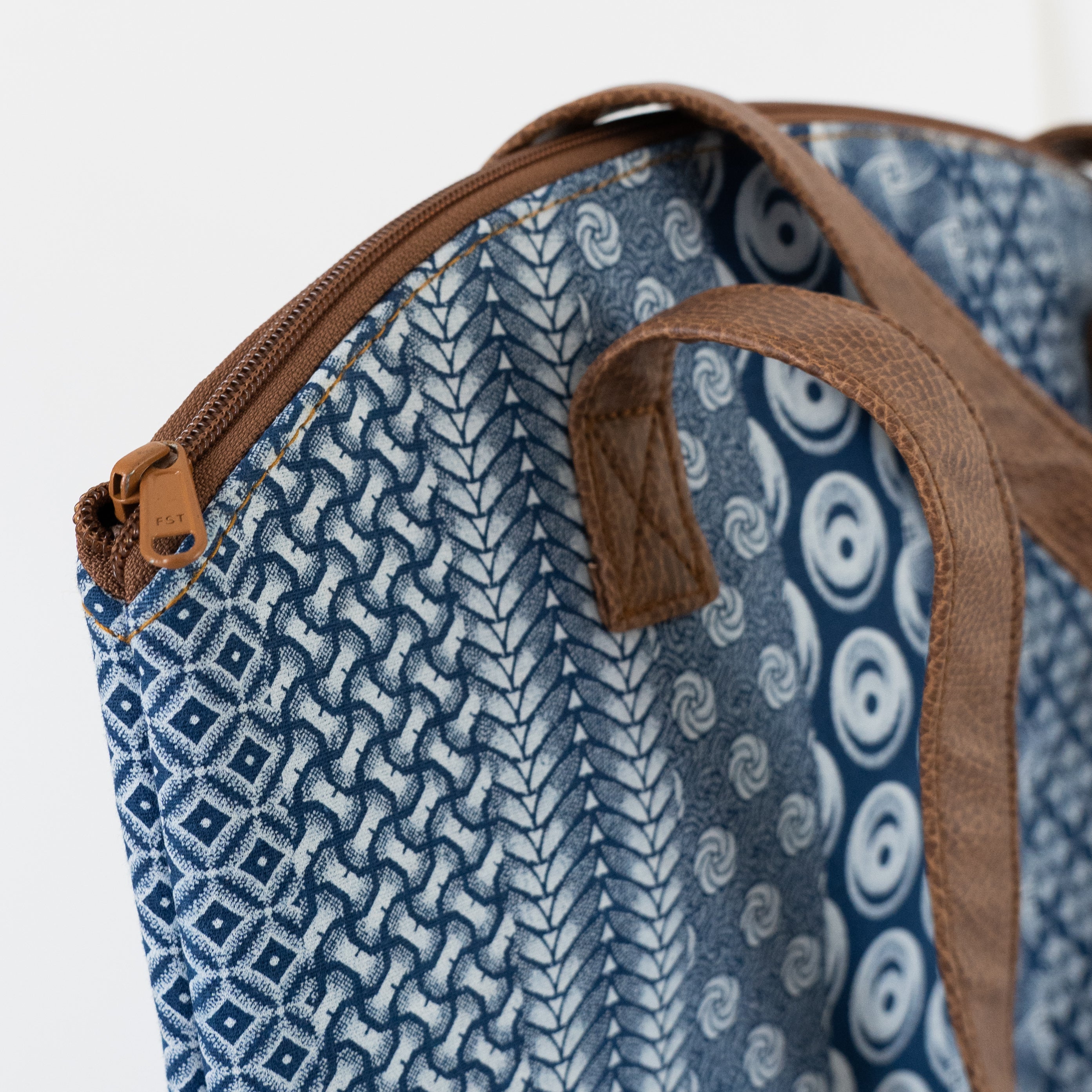 Unisex Shwe Cooler Bag