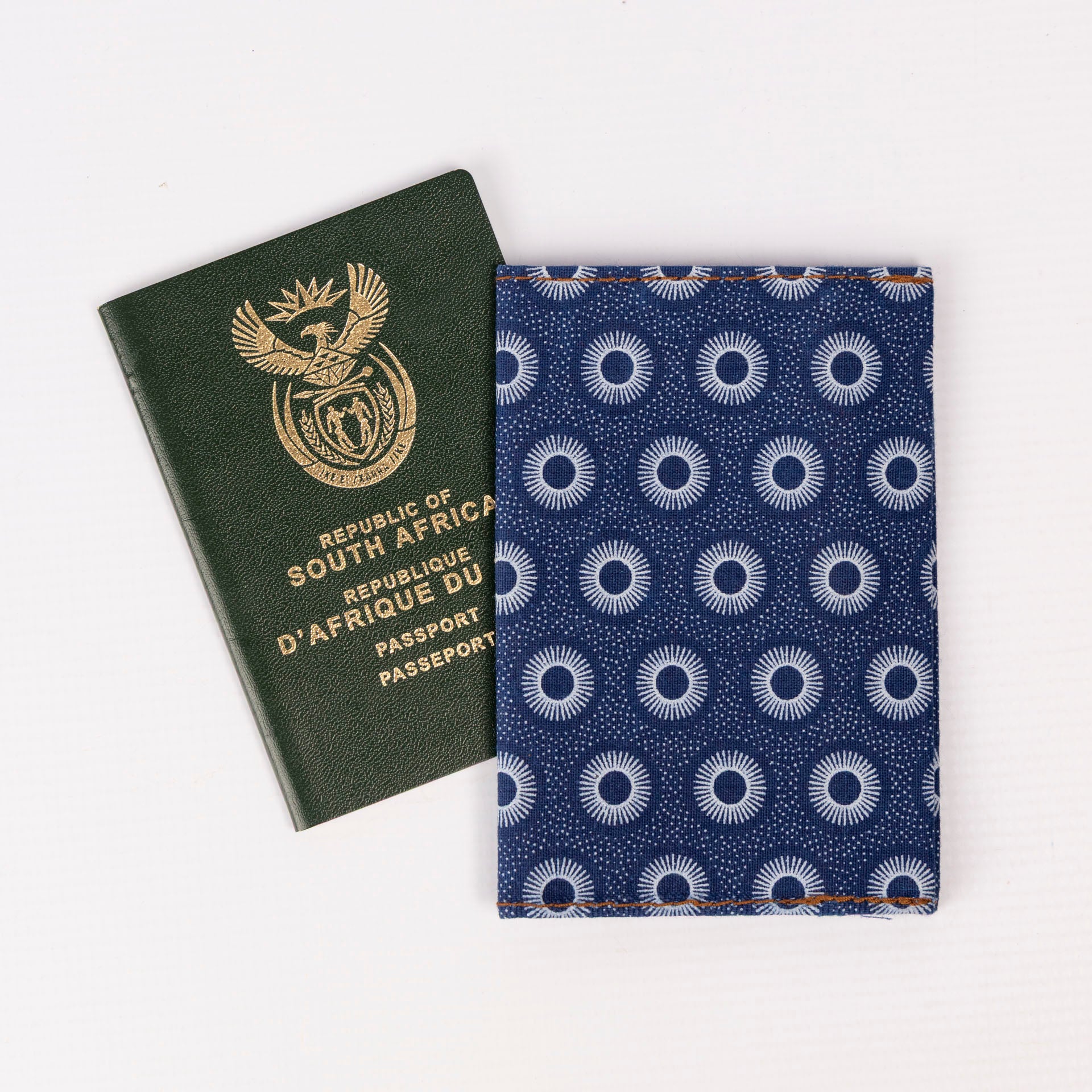 Unisex Shwe Passport Covers